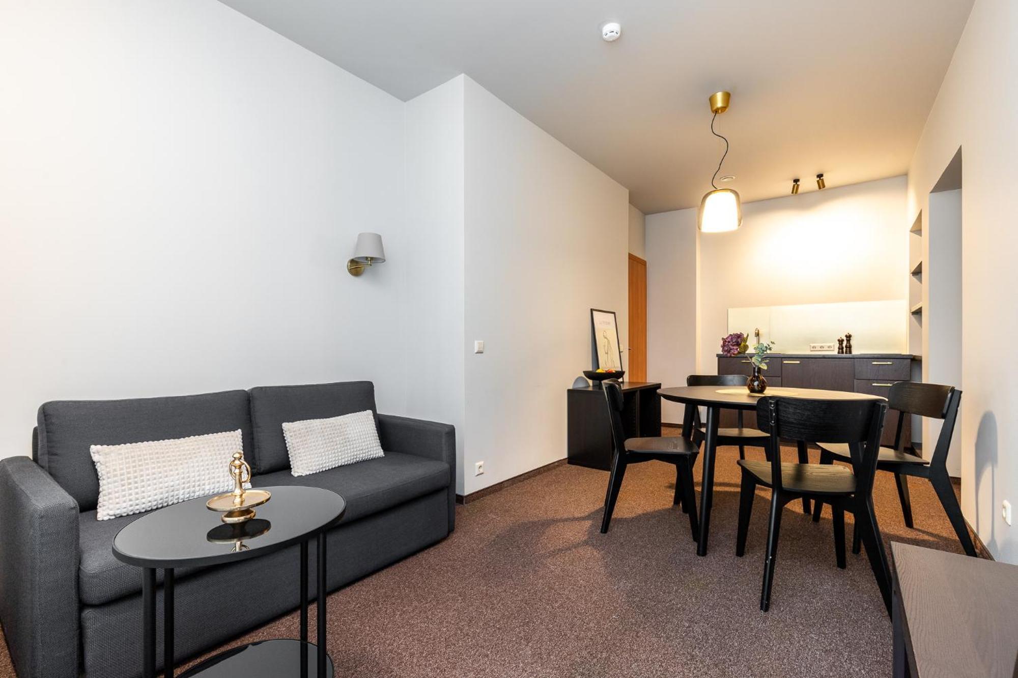 Alkos Namu Apartamentai Паланга Экстерьер фото