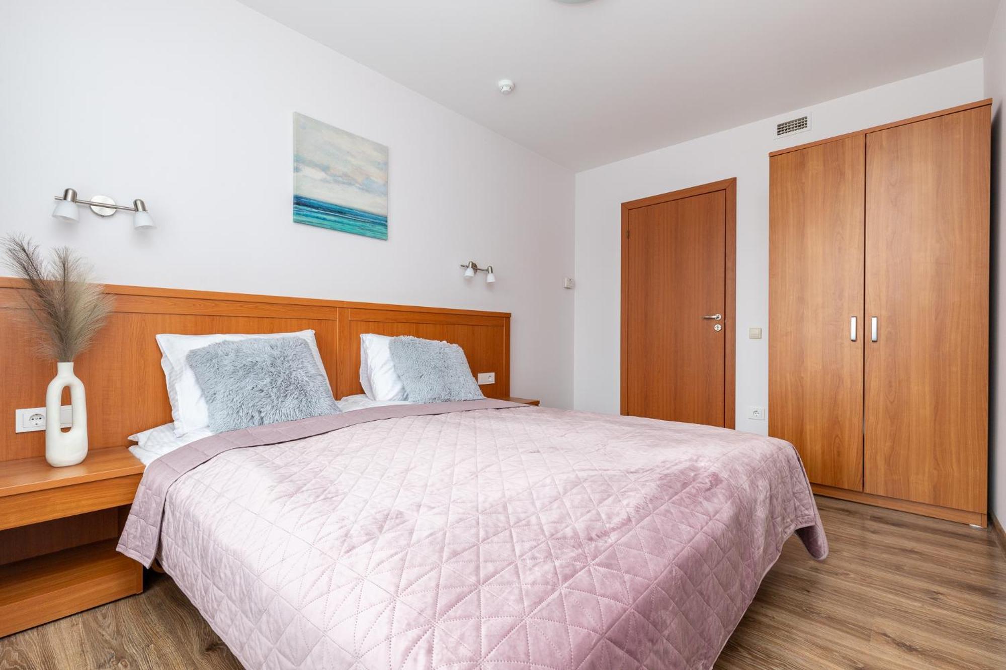 Alkos Namu Apartamentai Паланга Экстерьер фото